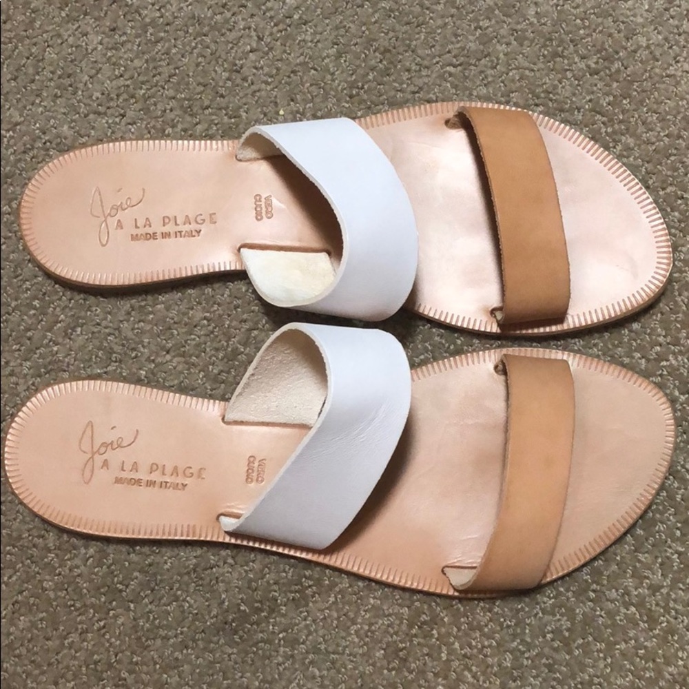 Joie Sable Sandal in White/Neutral